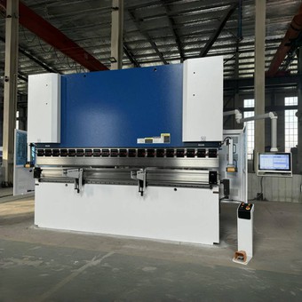 CNC -Biegermaschine
